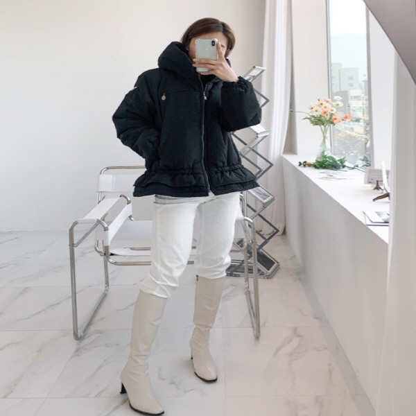 프** 수입고급 삼각 로고 벌룬프릴 패딩 자켓(여성)0518267레플리카,레플리카사이트